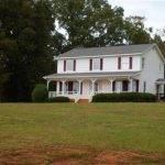 New 4 Beds 3.5 Baths Single Family Listing in HARTWELL!